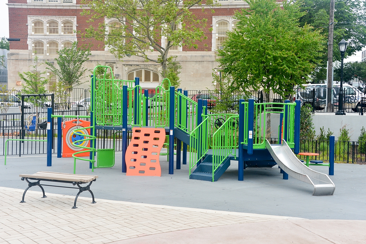 Hunts Point Playground Hunts Point Playground
